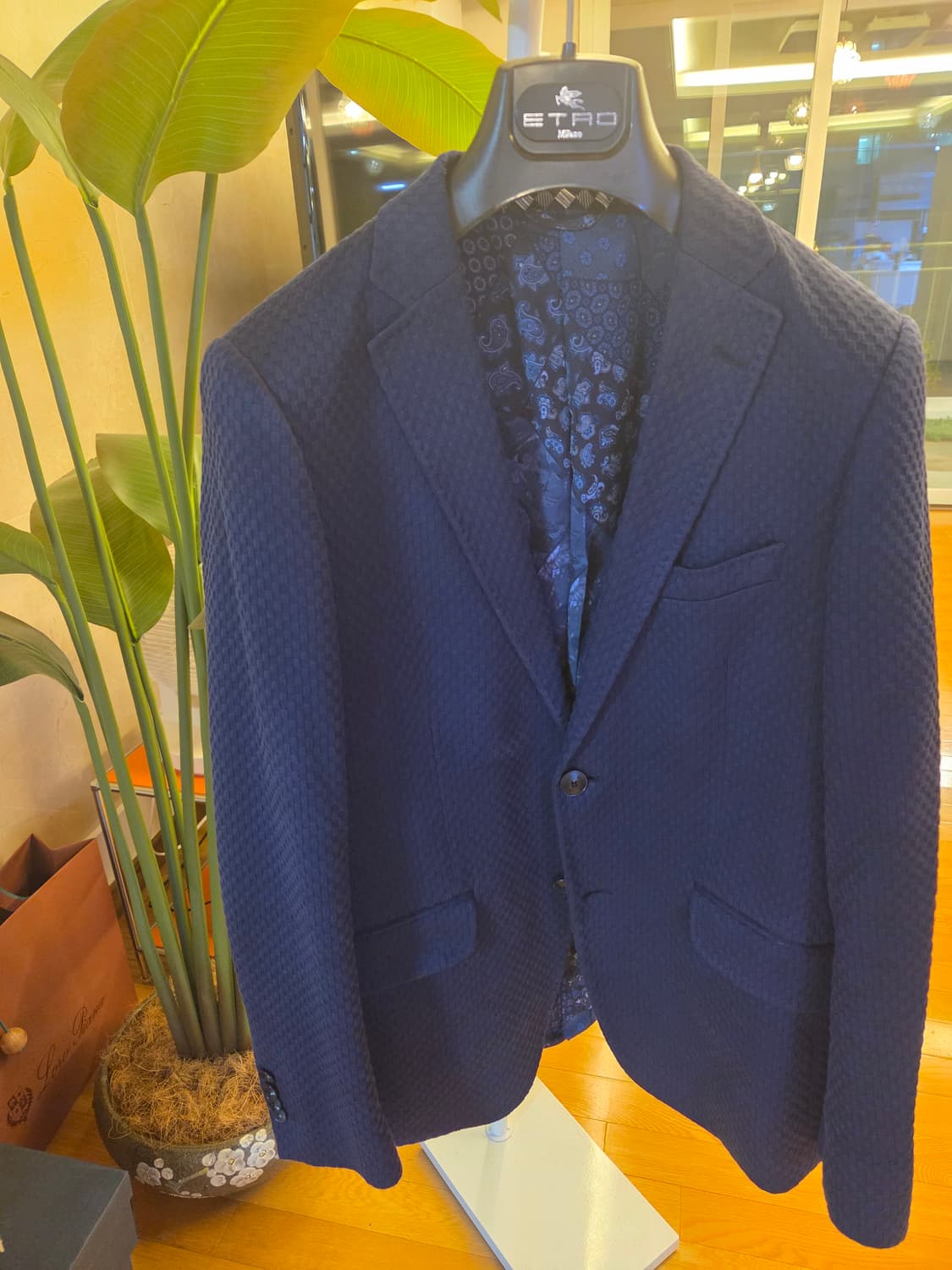 에트로 자켓입니다  상품이미지1