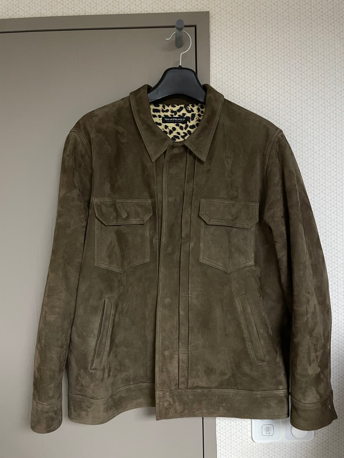 블랙아웃 스웨이드 세컨 L 상품이미지1