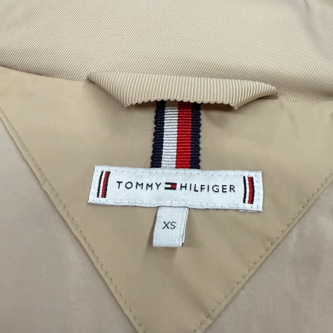 타미힐피거 바닐라 크림 패딩 상품이미지5