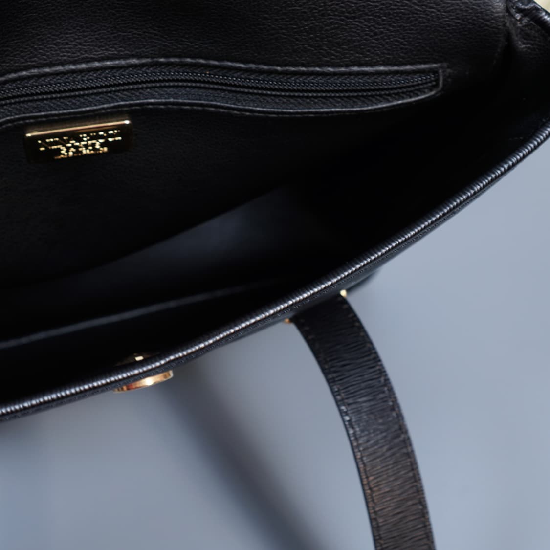 니나리치 사피아노 레더 빈티지 백 상품이미지8