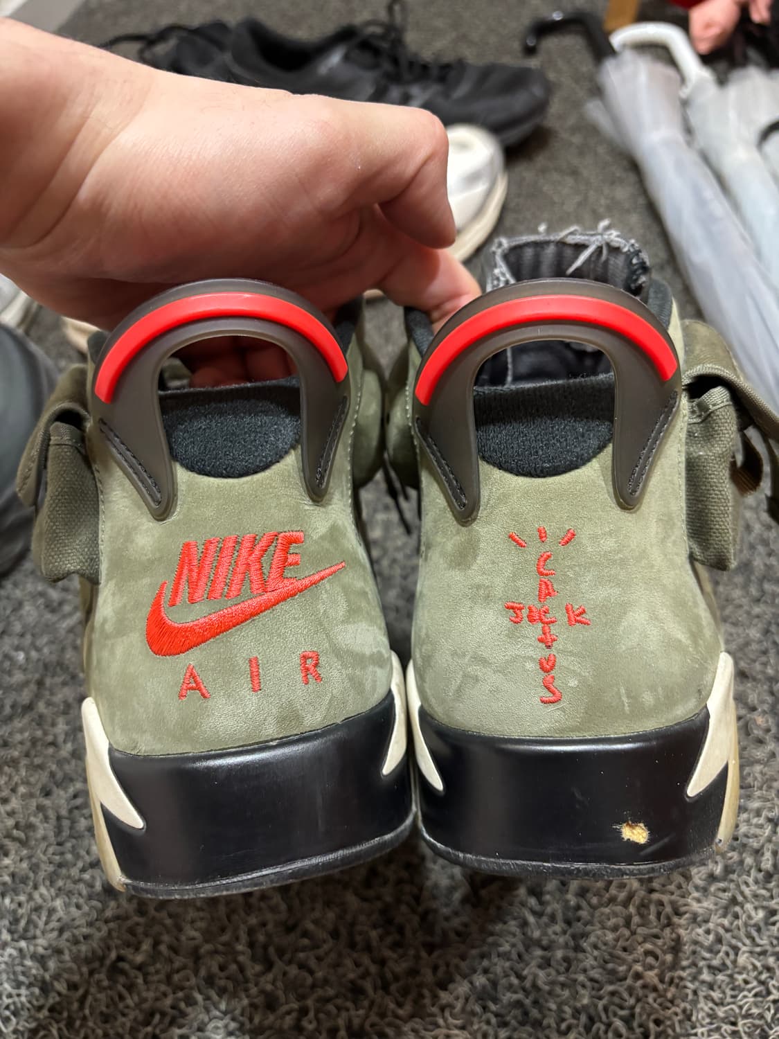 트래비스 스캇 조던6 올리브 285 상품이미지6