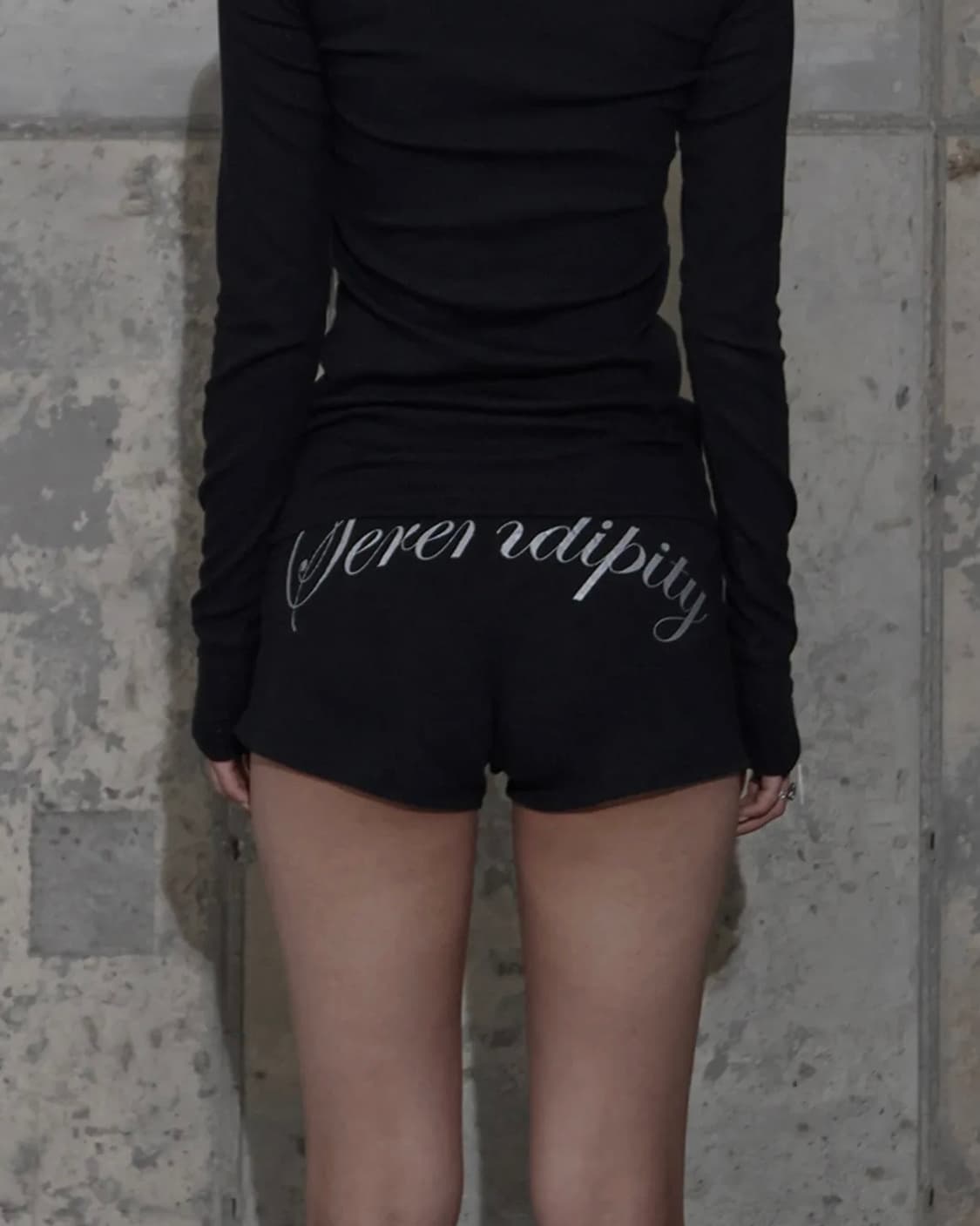 팬시클럽 백 레터링 마이크로 숏팬츠 상품이미지1