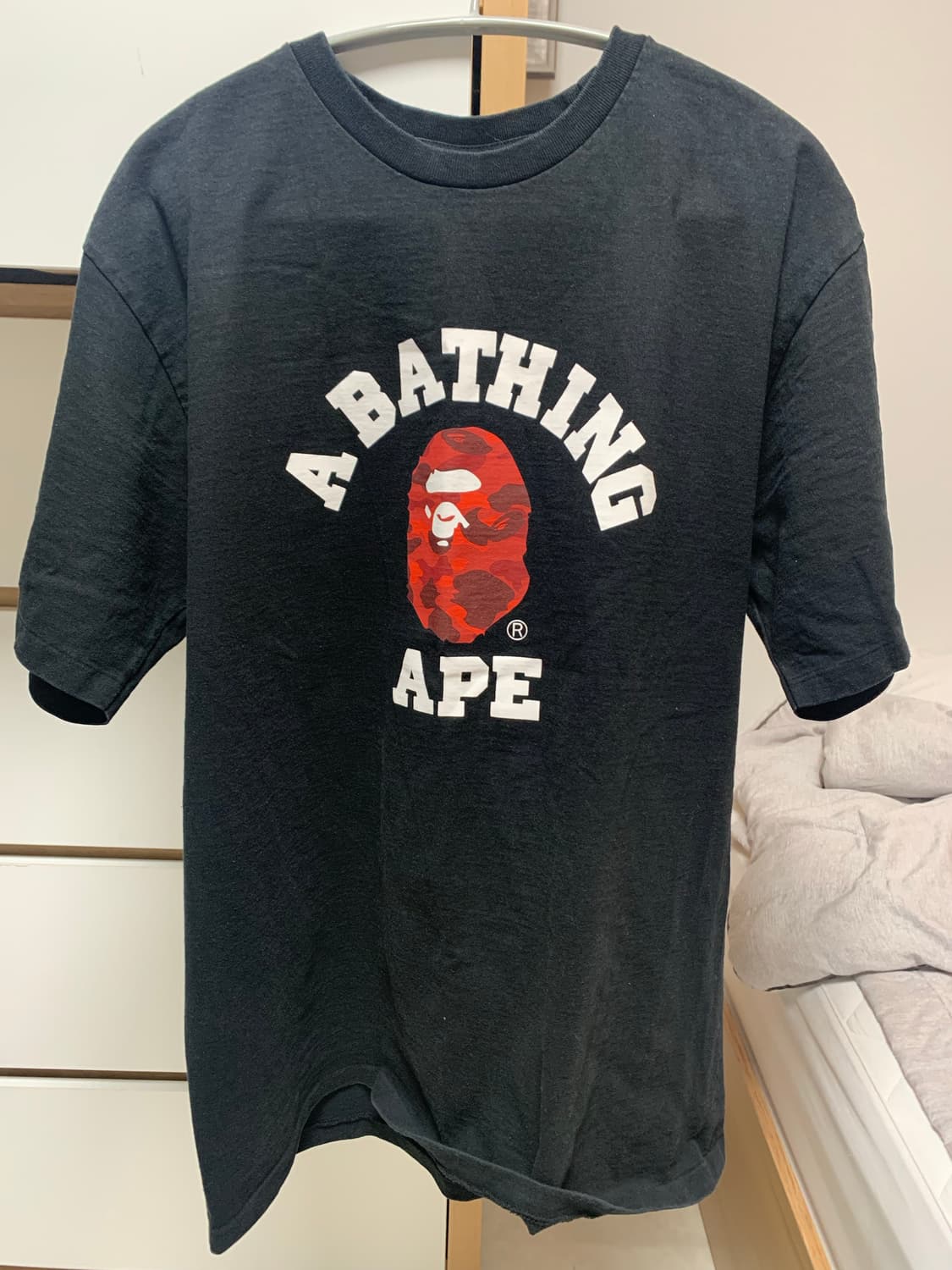 베이프 레드 카모 반팔 티셔츠 블랙 상품이미지1