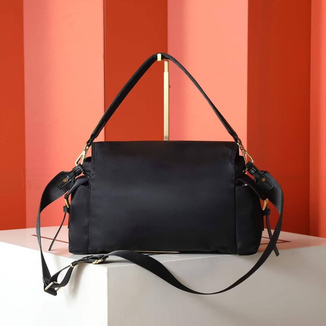 프라다 익스플로어(Prada Explore) 숄더백 상품이미지9