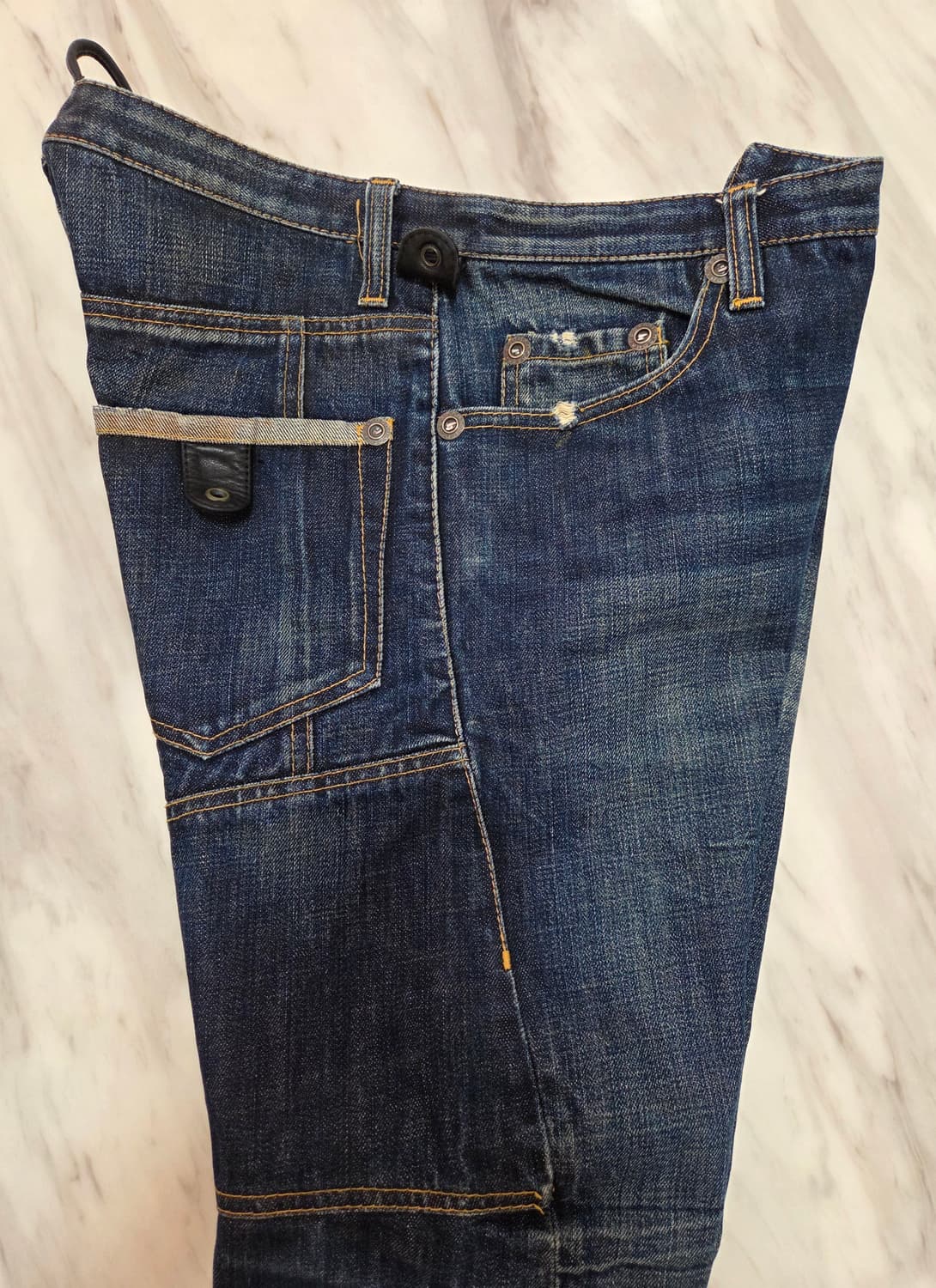 디스퀘어드 가죽 디테일 데님팬츠 상품이미지10