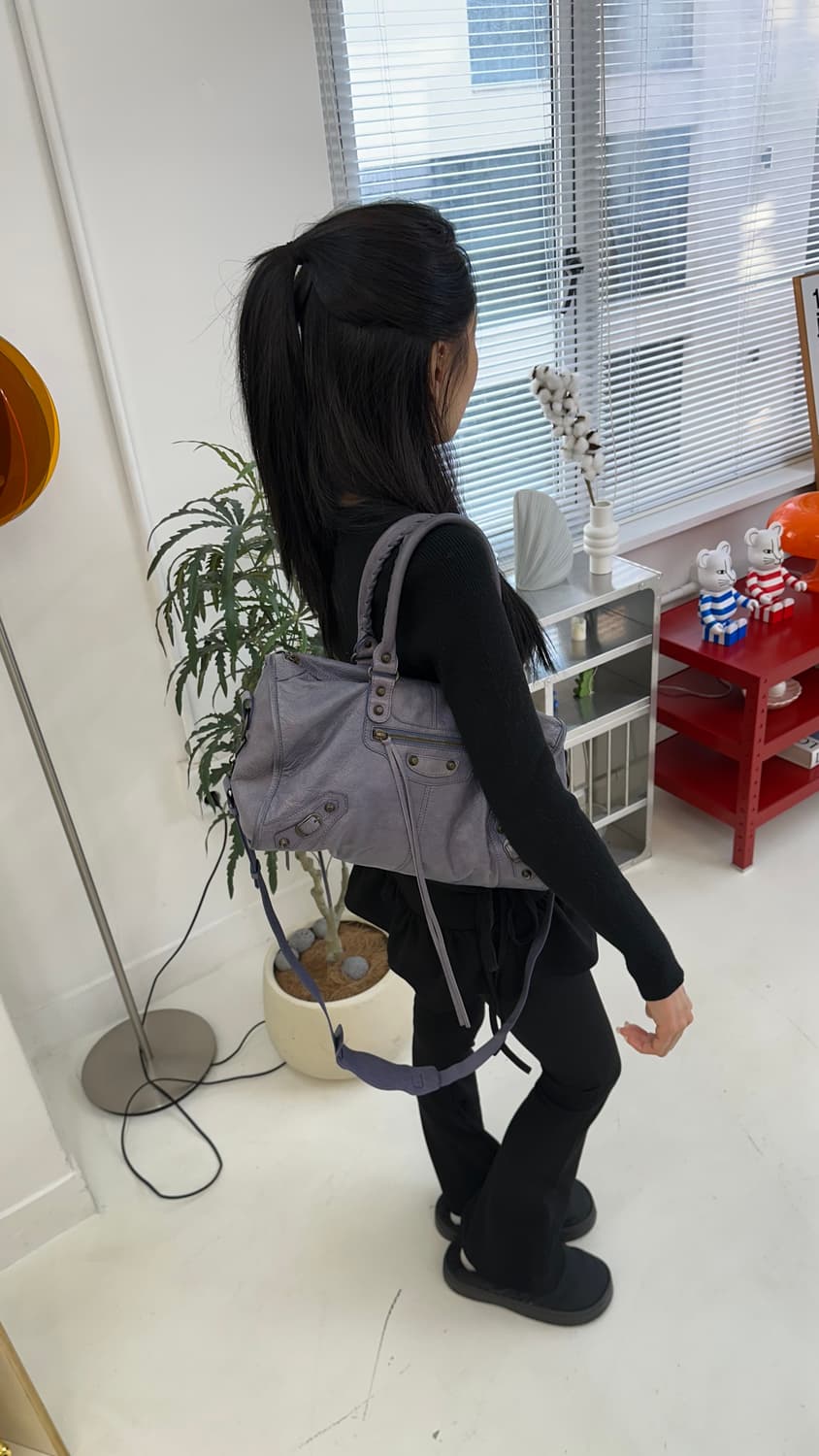 [A 정품] 발렌시아가 시티 모터백 트위기 블루 상품이미지8