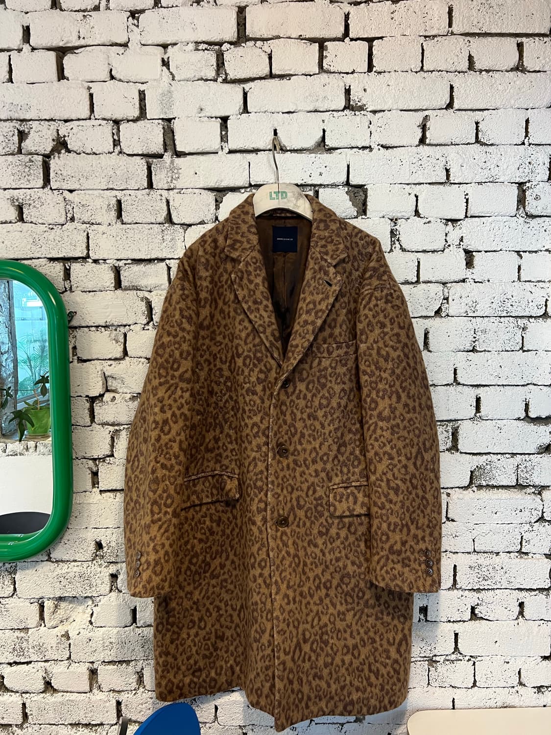 아메리칸 렉 시 레오파드 싱글 울 코트 상품이미지1