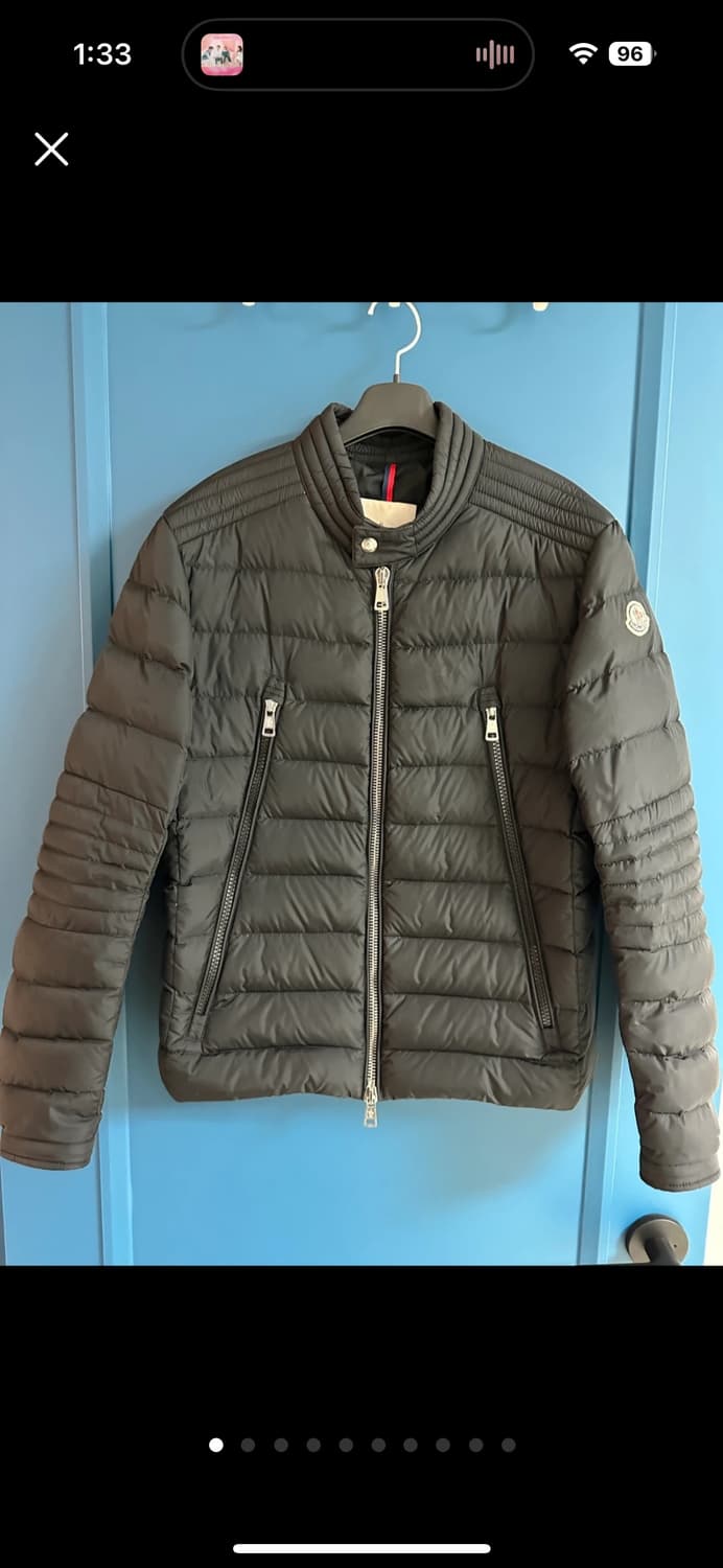 몽클레어 아미오 남성 블랙 패딩 상품이미지1