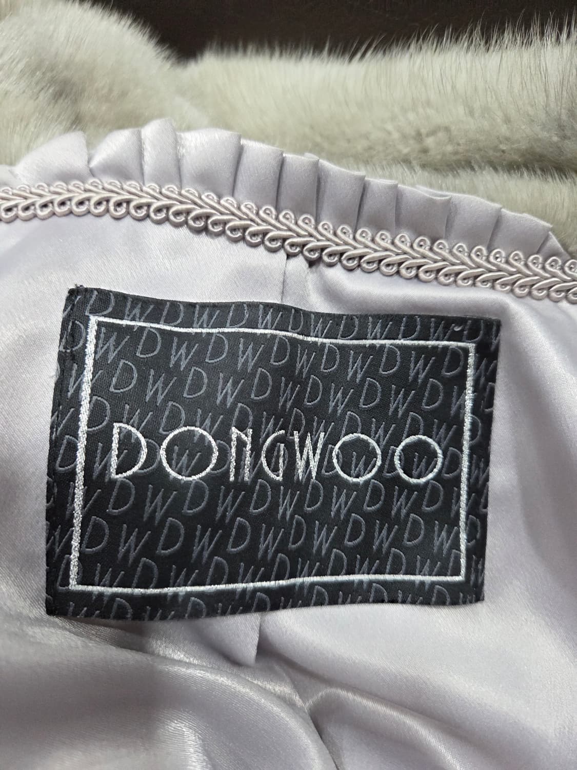 동우 후드 밍크 코트 상품이미지4