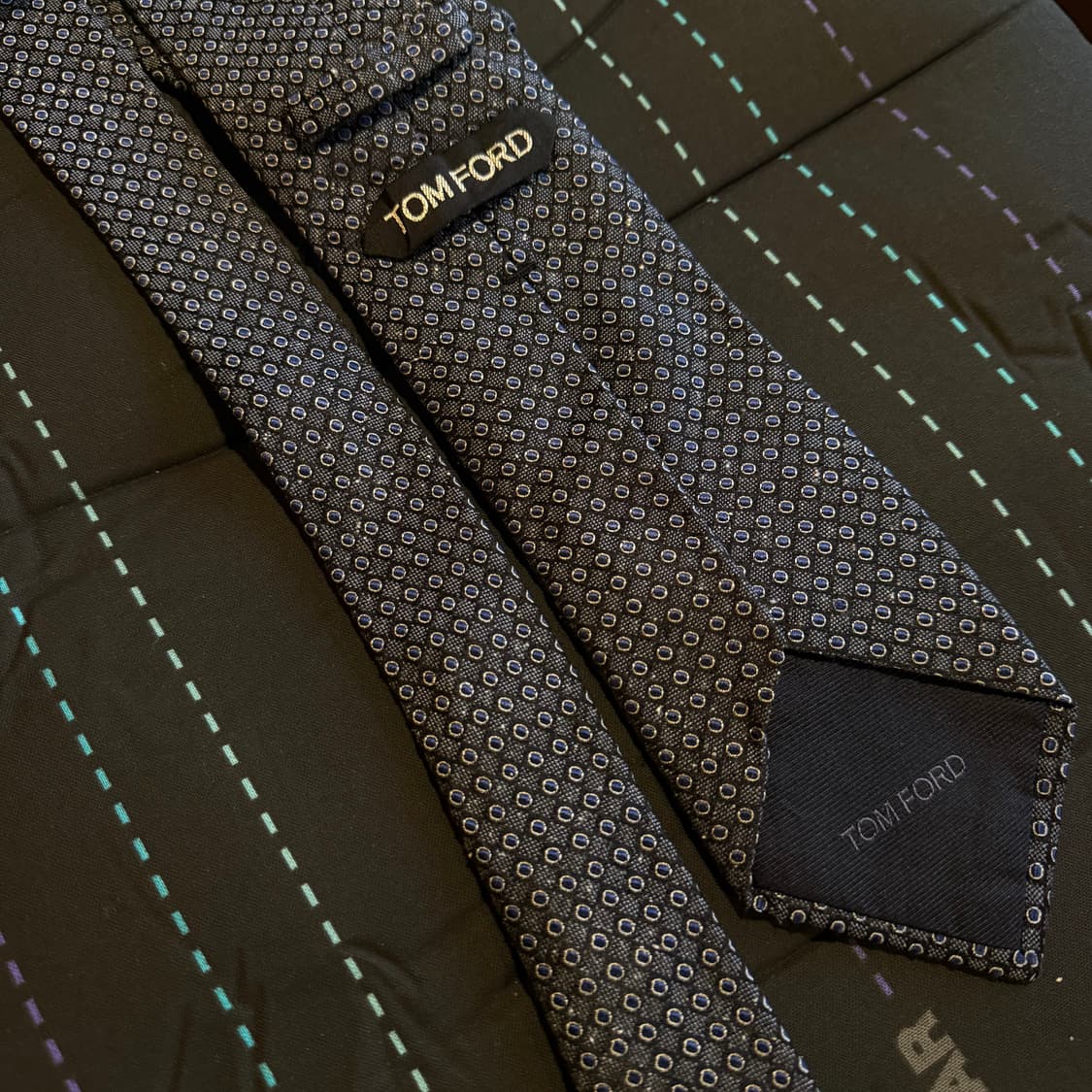 톰포드 마이크로닷 자카드 넥타이 판매 합니다. 상품이미지1