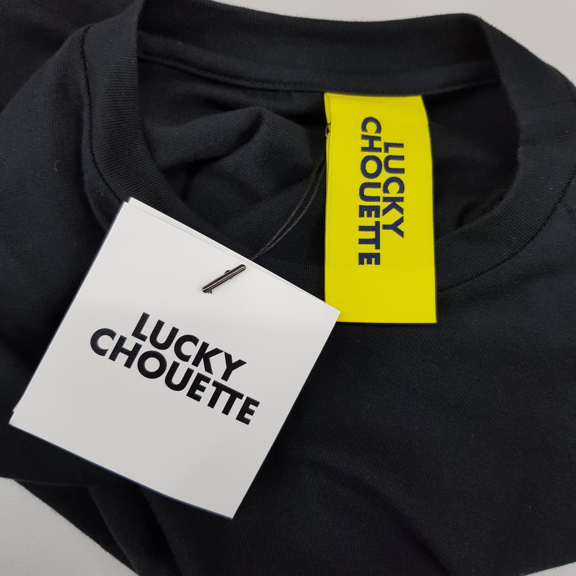 LUCKY CHOUETTE 럭키슈에뜨 2023 반팔 티셔츠 36사이즈 상품이미지4