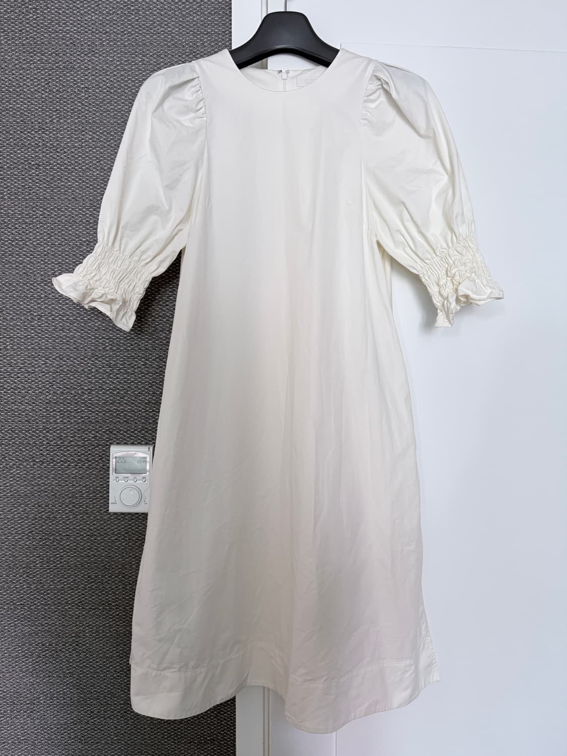 코스 셔링퍼프소매 원피스 상품이미지2