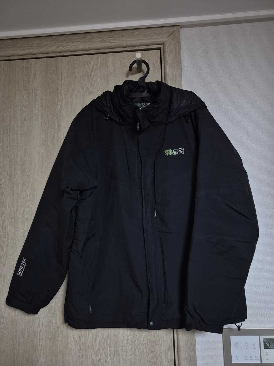 코오롱스포츠 정품 고어텍스 구스경량패딩 110사이즈 팝니다 상품이미지1