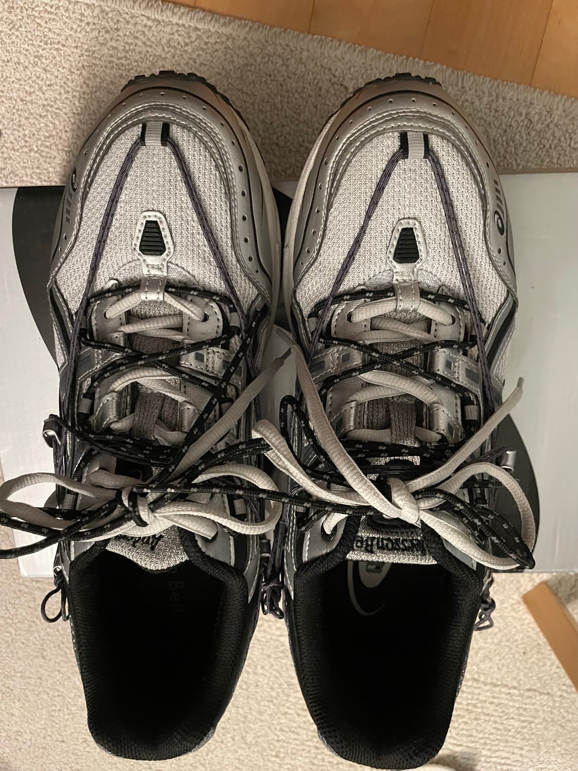 280 아식스 x 엔더슨벨 젤 1090 글레이셔 그레이 실버 상품이미지2