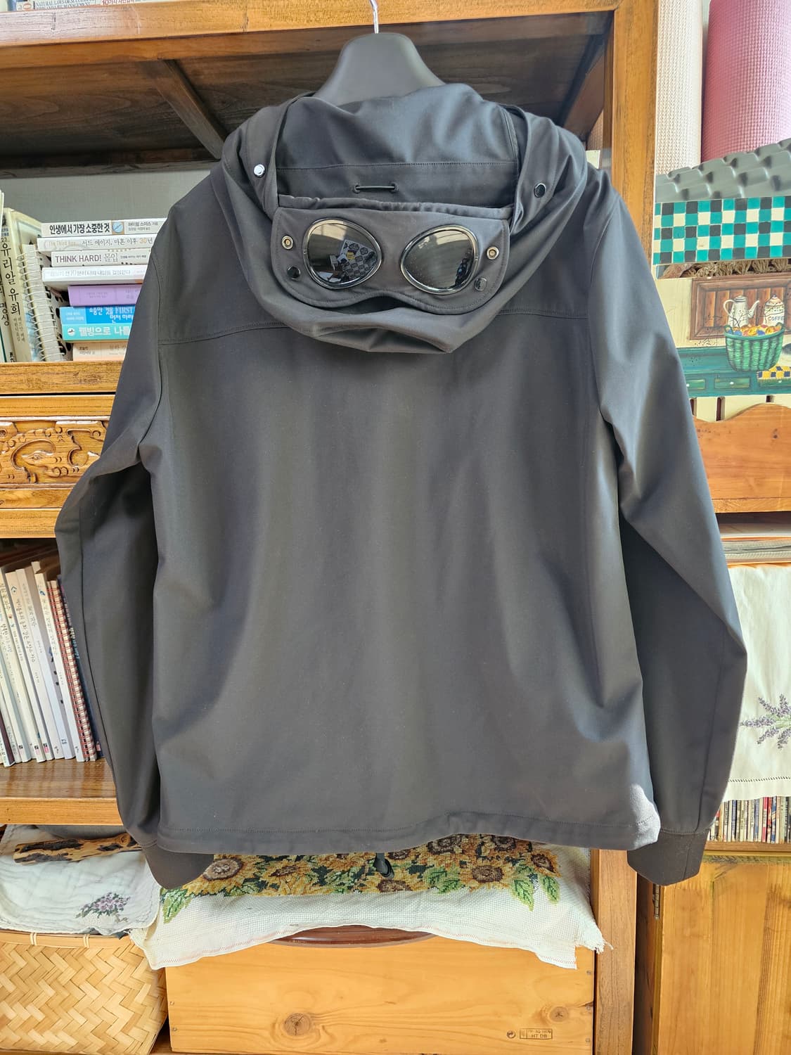 원가 65만 제일 기본이고 잘나가는 씨피 CP컴퍼니 고글 후드 자켓 상품이미지1
