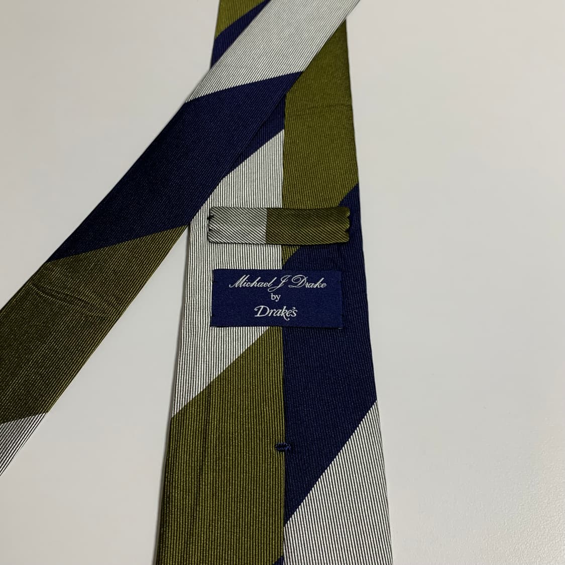 드레익스(Drakes) 명품 레지멘탈 클래식넥타이 최상급 A+등급 상품이미지5