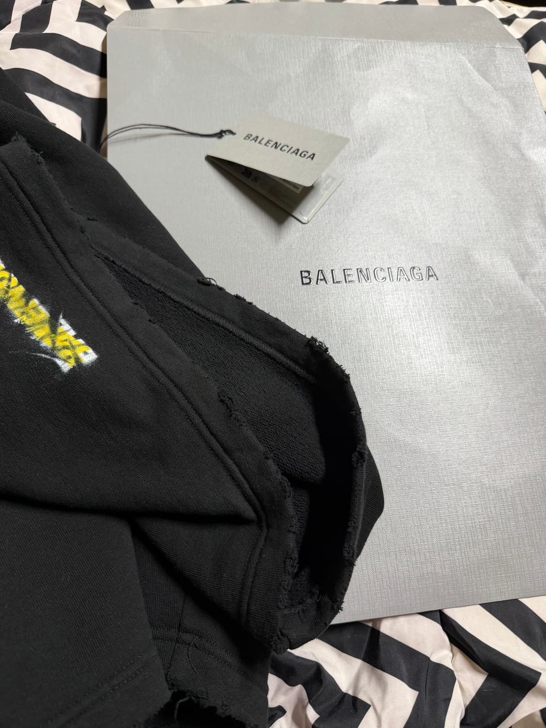발렌시아가(Balenciaga) 스프레이 폰트 스웨트 쇼츠 s 블랙 상품이미지8