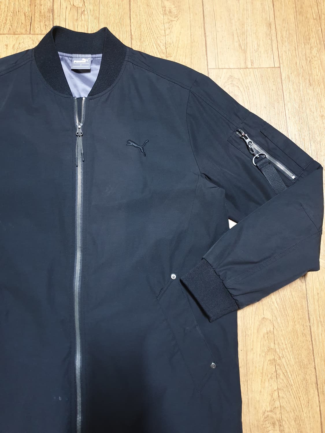 1142 푸마 롱 바람막이 95 사이즈입니다 상품이미지3