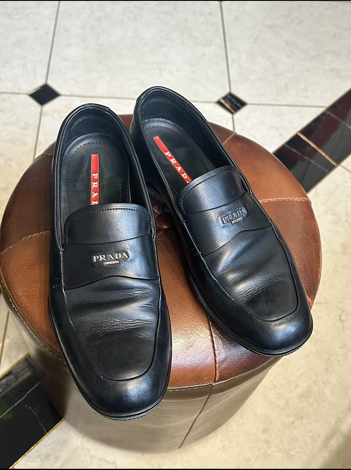 프라다 메탈로고 로퍼 7.5 상품이미지1