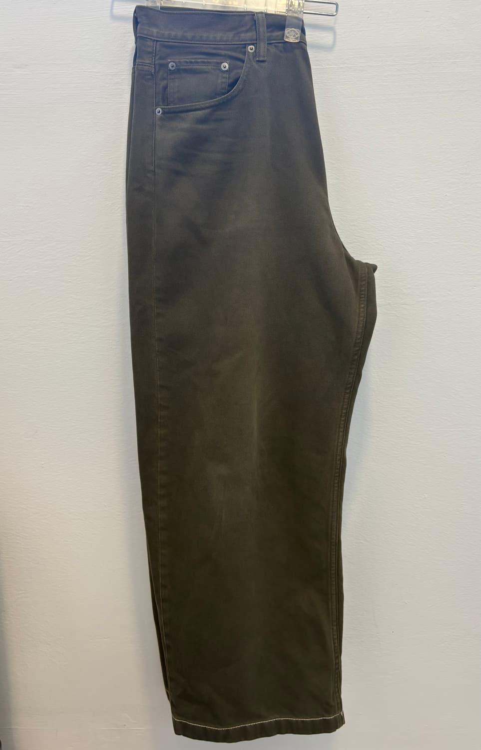 24FW 유니클로 JW앤더슨 와이드핏진 32사이즈 상품이미지3