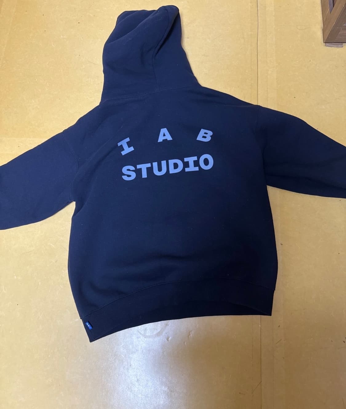 아이앱 스튜디오 x 아케인 필트오버 후드 네이비 블루 상품이미지3