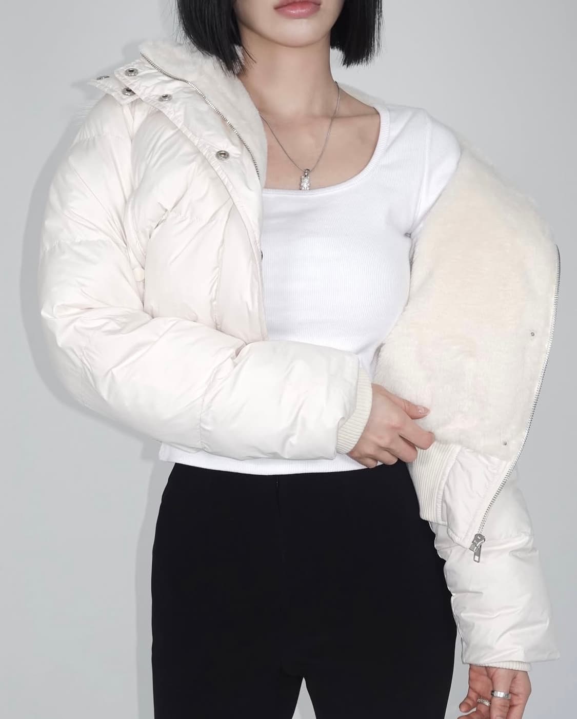 (새상품) 페일제이드 소프트 퍼 후드 푸퍼 자켓 아이보리 패딩  상품이미지3