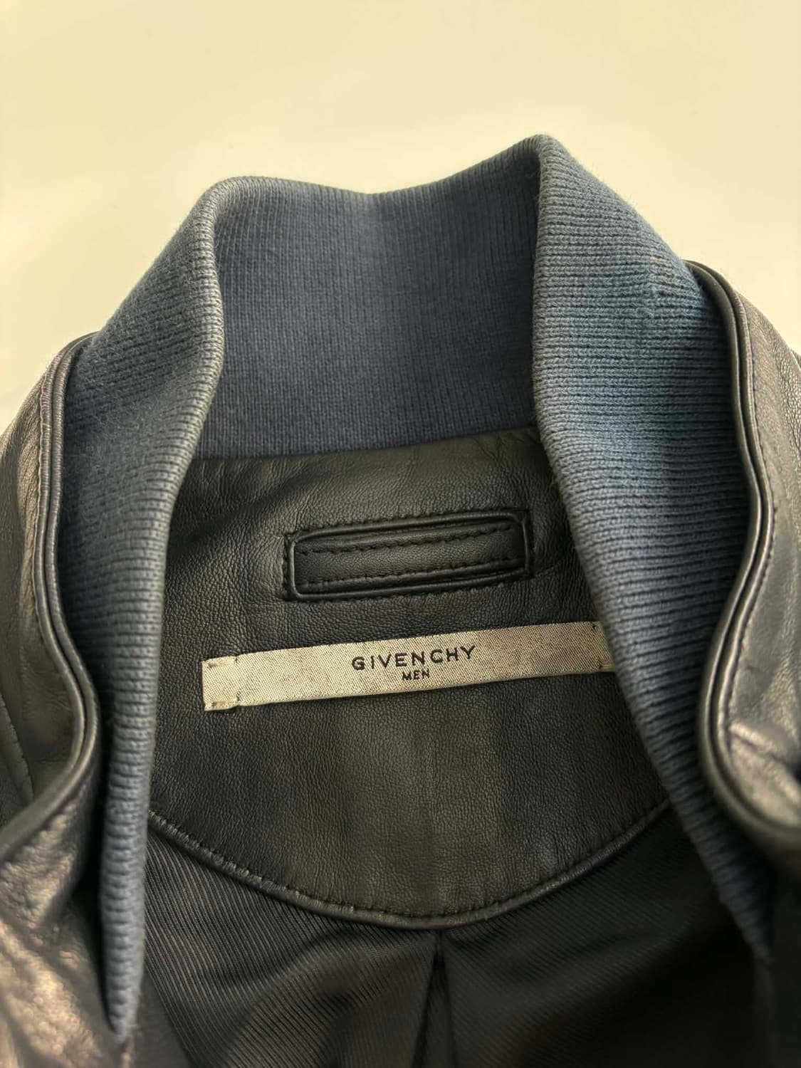 [95] 지방시 양가죽 매장판 블루종 맨즈 자켓 상품이미지3