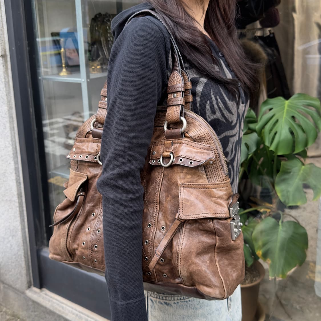 00s Y2K 쥬시 꾸뛰르 디스트레스트 가죽 빅백 상품이미지8