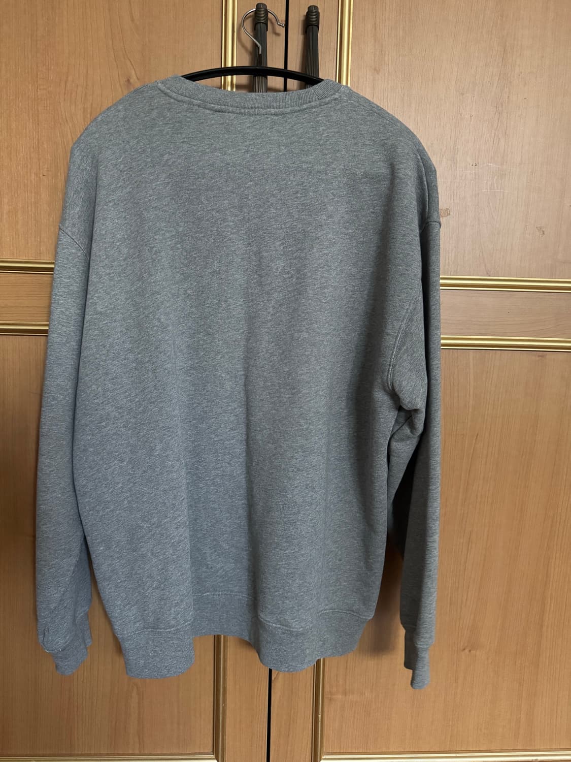 아크네 스튜디오 포바 오버핏 맨투맹 상품이미지2