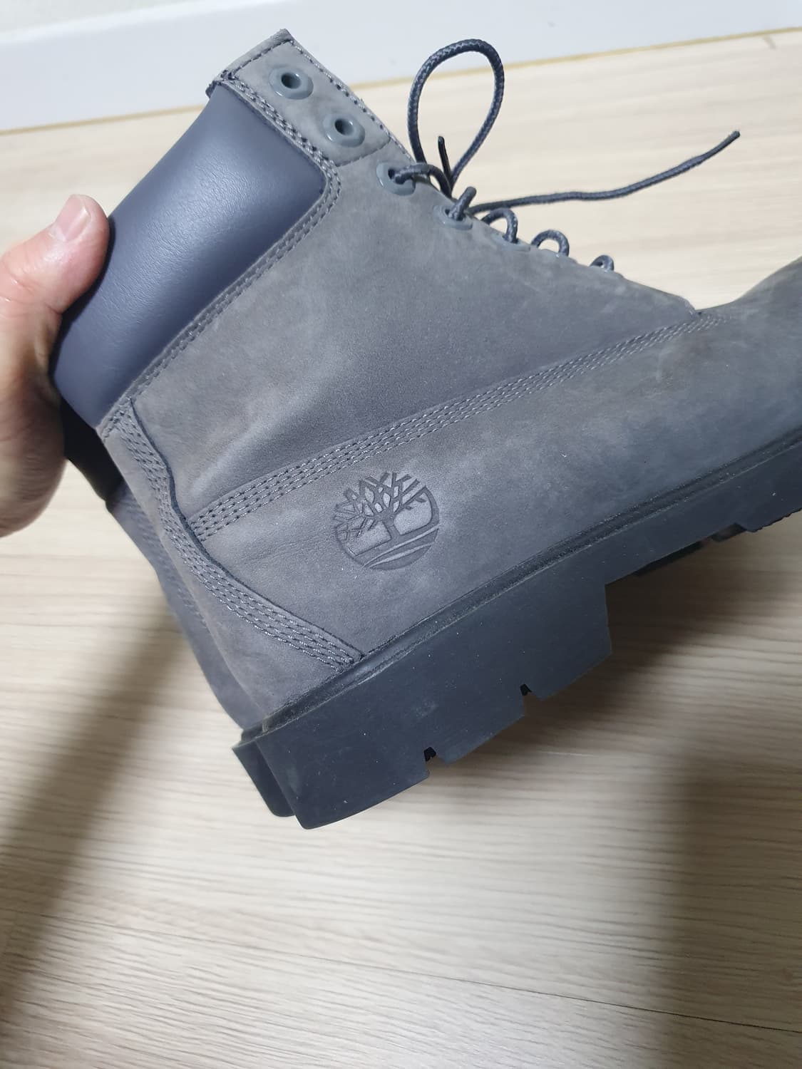 팀버랜드 6인치 다크 그레이 부츠 250 상품이미지8