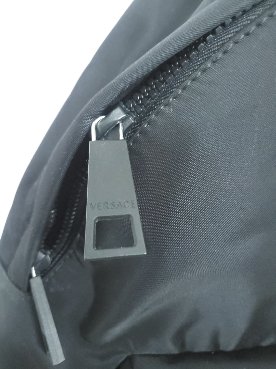 베르사체(Versace)블랙 나일론 로고 스탬프 백팩 새제품급 상품이미지10