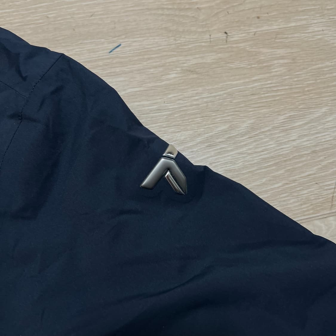 컬럼비아 티타늄 옴니테크 바람막이 자켓 상품이미지5