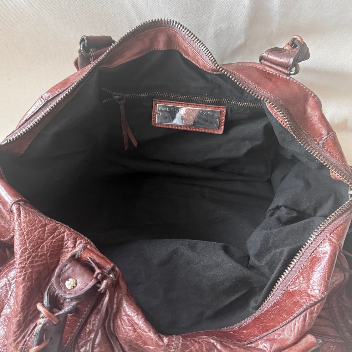 발렌시아가 르 시티 모터백 XL 위켄더 상품이미지6