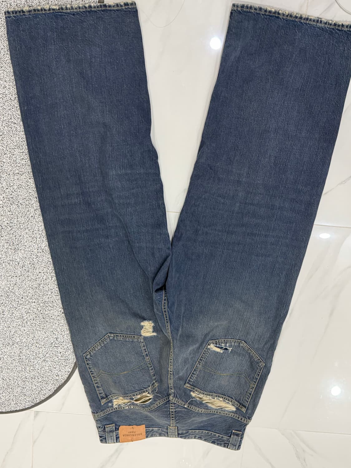 발렌시아가 25ss 배기데님팬츠 상품이미지2