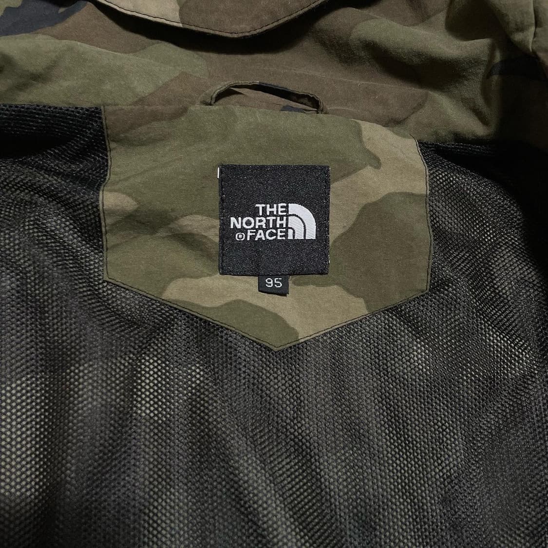 노스페이스 밀리터리 카모 바람막이 상품이미지6