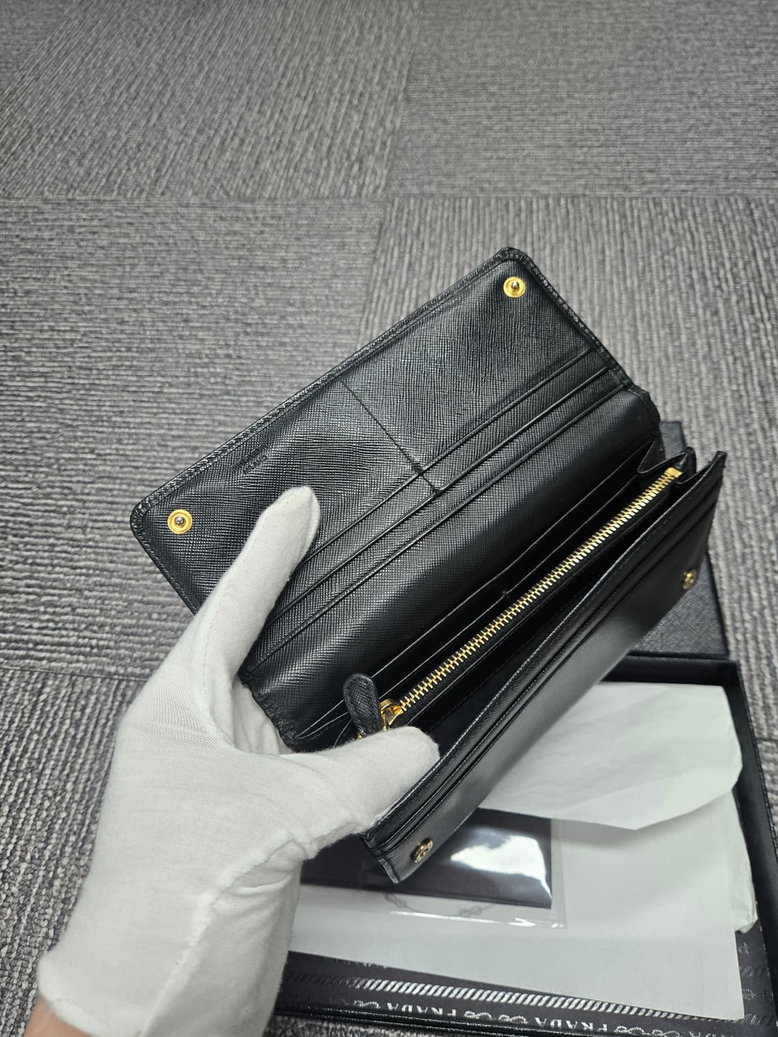 [특가][정품] 프라다 사피아노 장지갑 상품이미지5