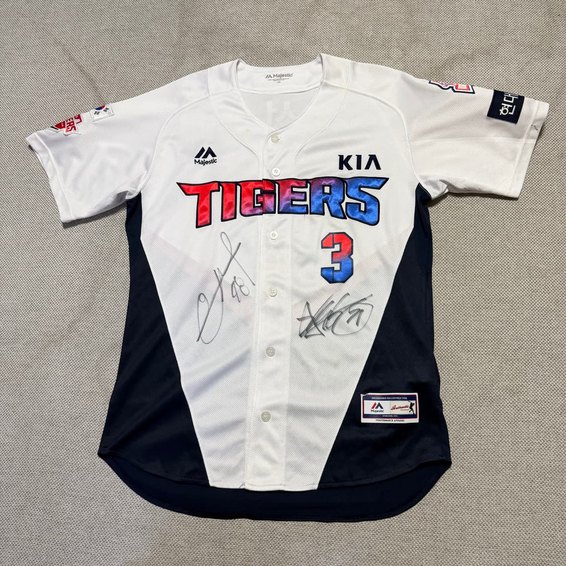 마제스틱 기아 타이거즈 김선빈&이의리 친필 싸인 유니폼 상품이미지1