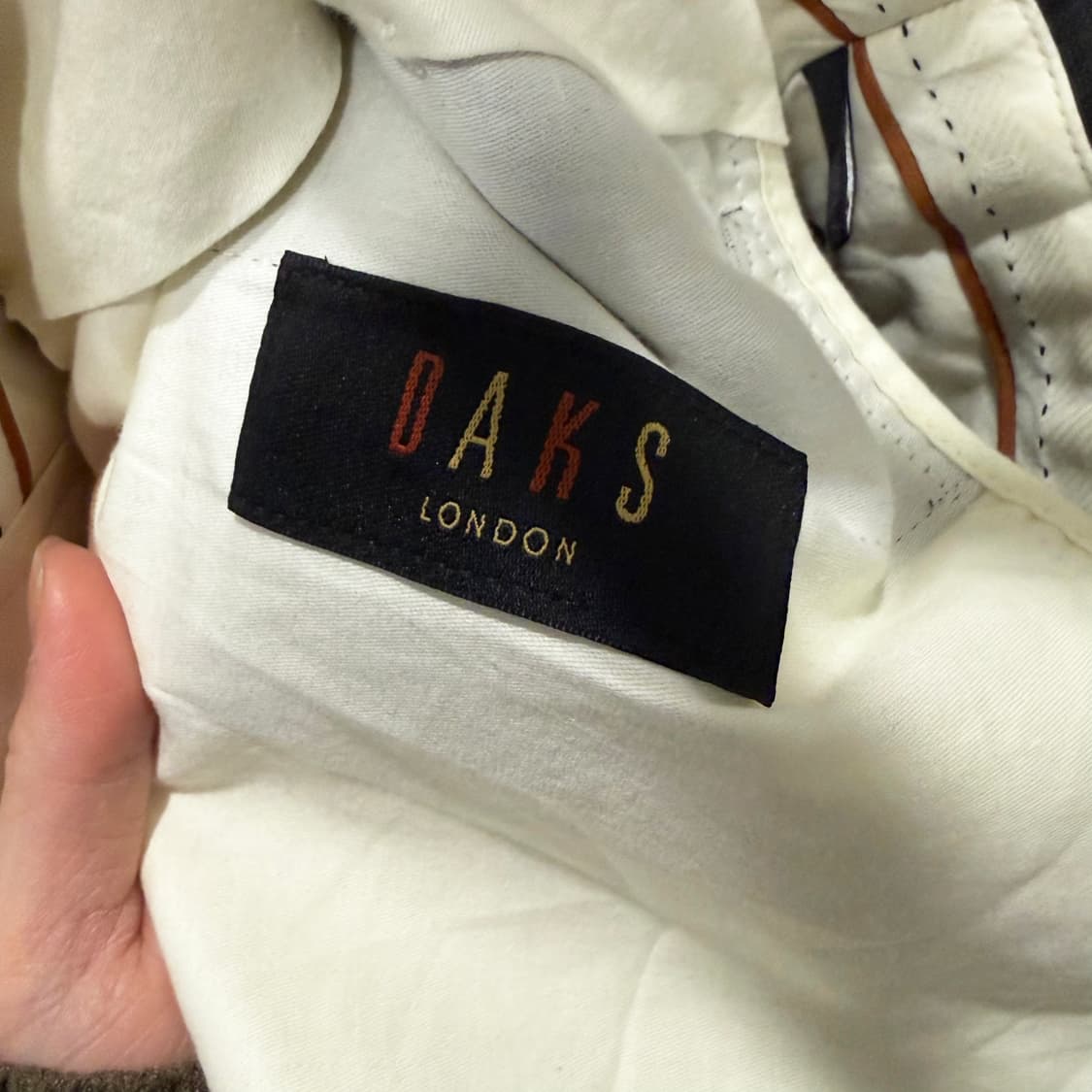 DAKS 닥스 퓨어울 핀턱 롱슬랙스 롤업 디테일 차콜 상품이미지8