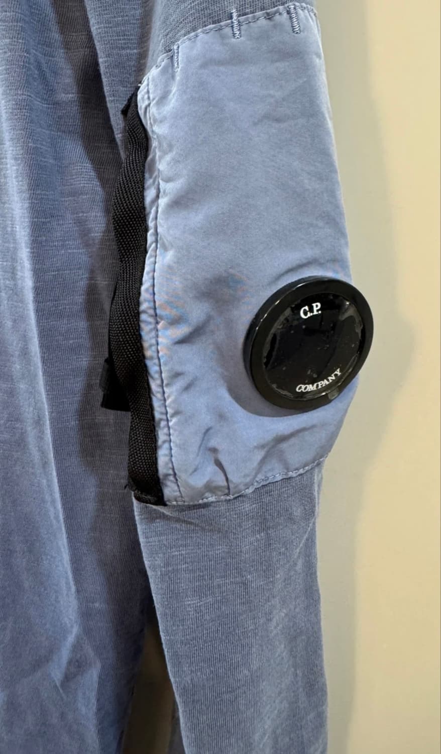 cp컴퍼니 피그맨트 렌즈 롱슬리브 맨투맨  상품이미지2