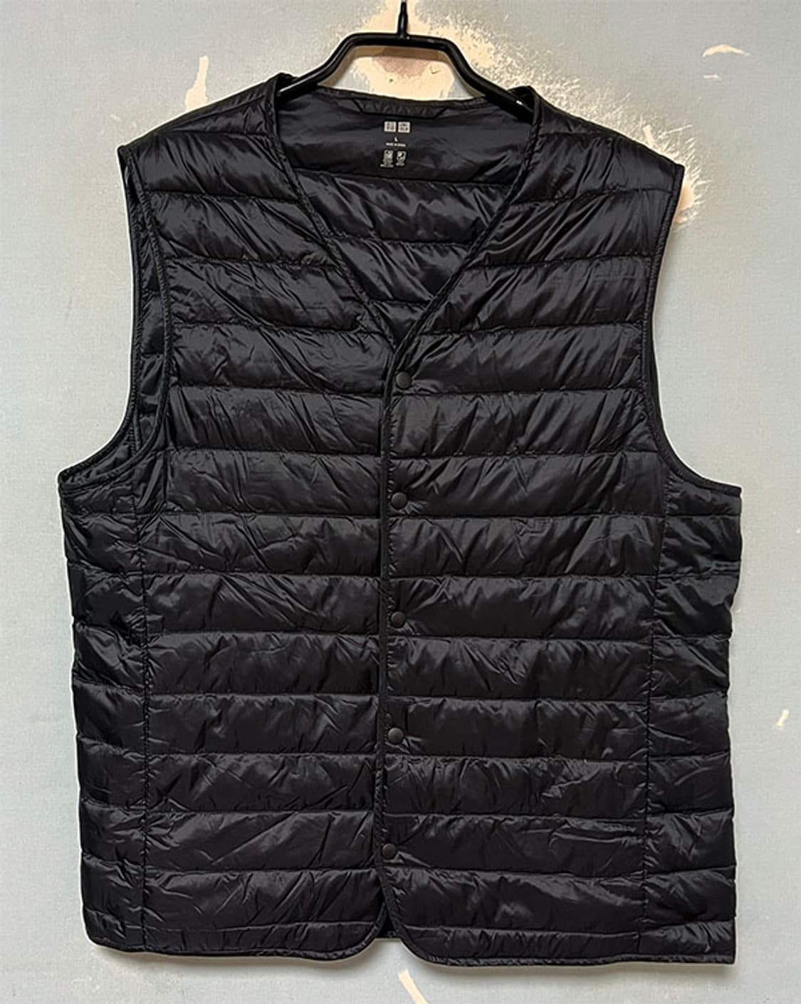 유니클로 남자 경량패딩조끼 새상품 덕다운 M 95 상품이미지1