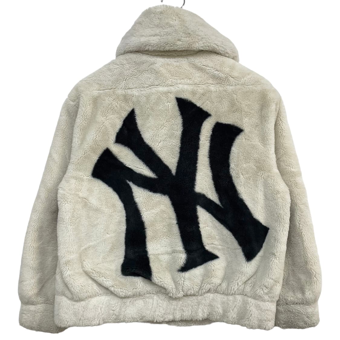 MLB 스탠드넥 양키즈 빅 로고 퍼 후리스 자켓 상품이미지1