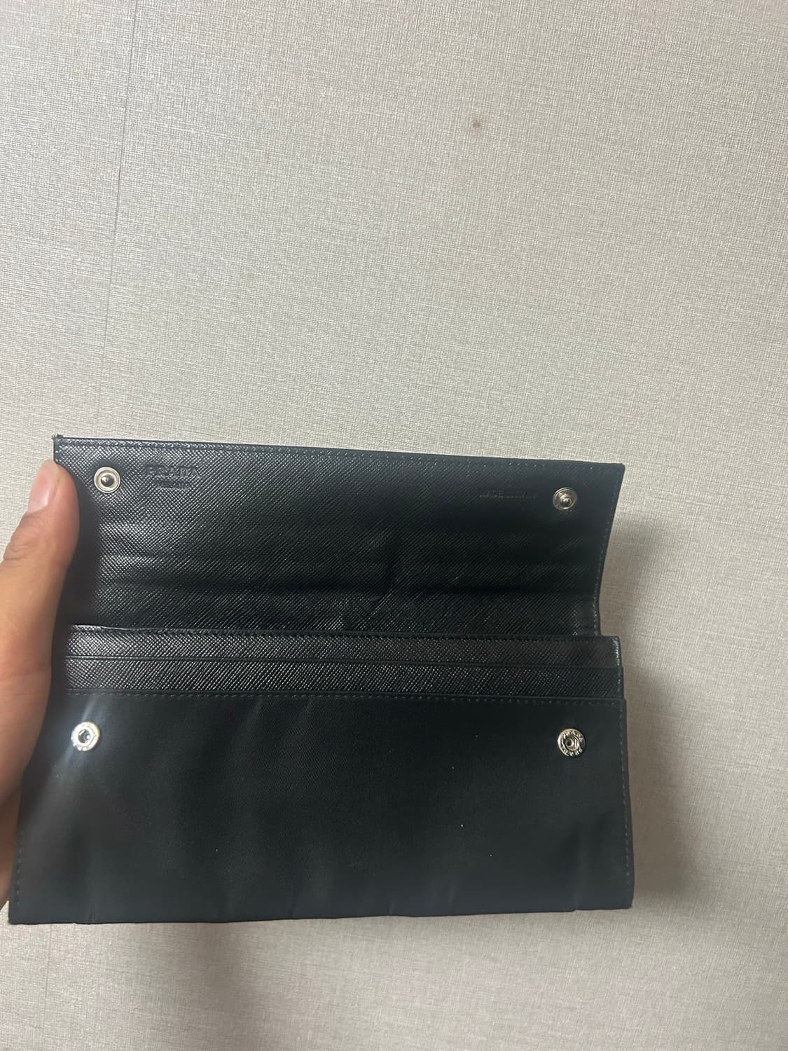 프라다 나일론 지갑 상품이미지3