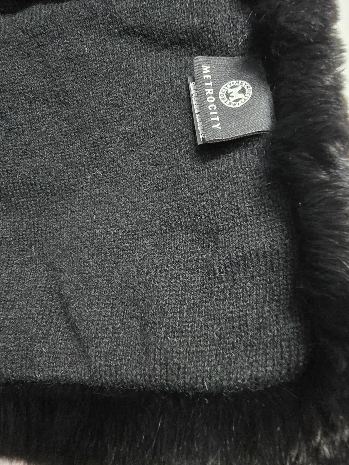 메트로시티 블랙 렉스 털 목도리 머플러 상품이미지8