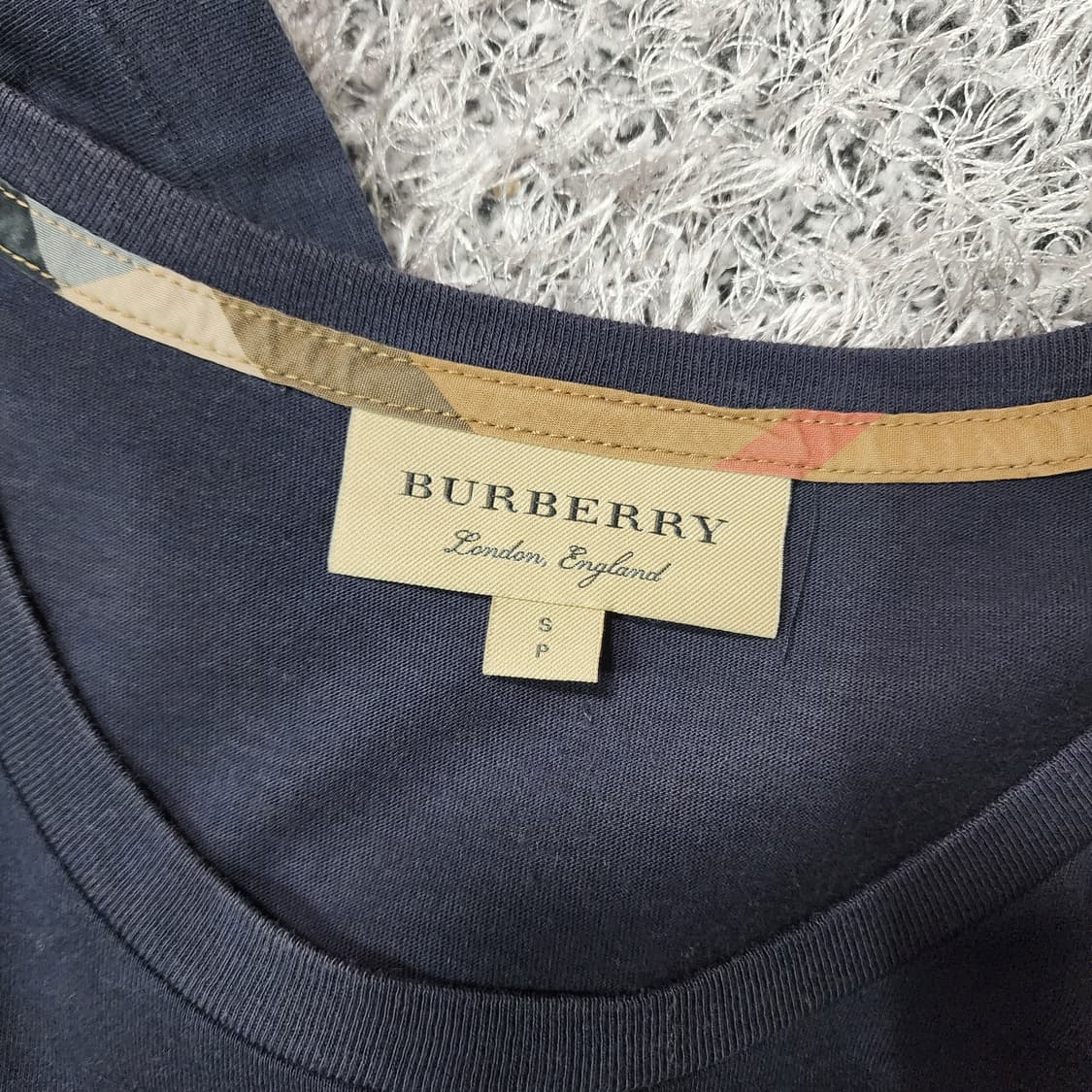 버버리 반팔 티셔츠 S 상품이미지6