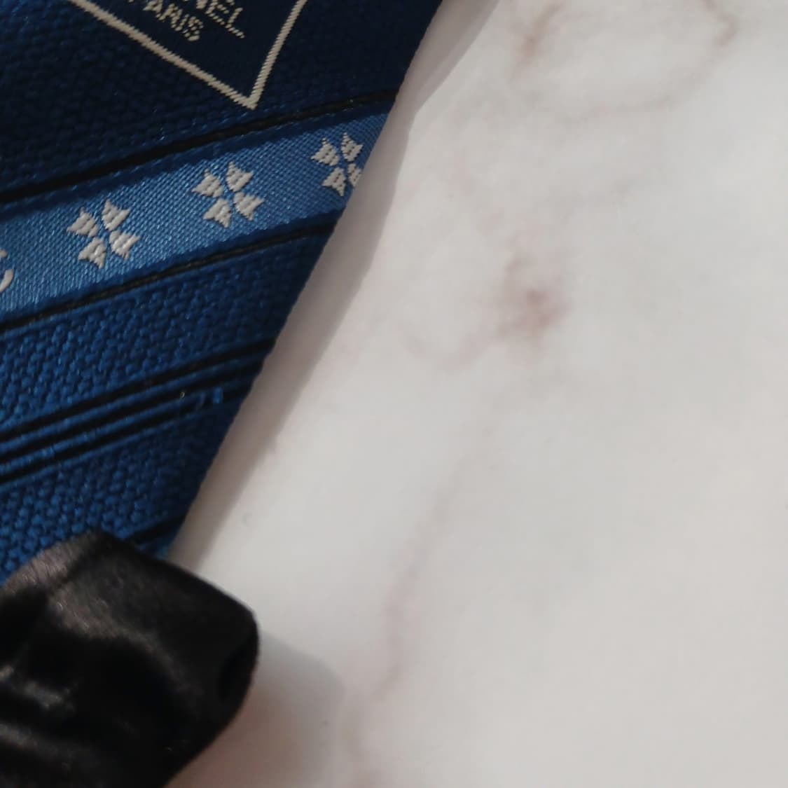 샤넬 실크 블루 자카드 로고 패턴 넥타이 9.5cm A~B등급 E849
 상품이미지8