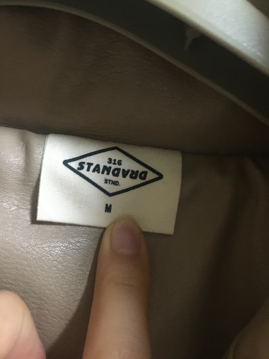 제너럴 아이디어 316 스탠다드 레더 패딩 상품이미지5