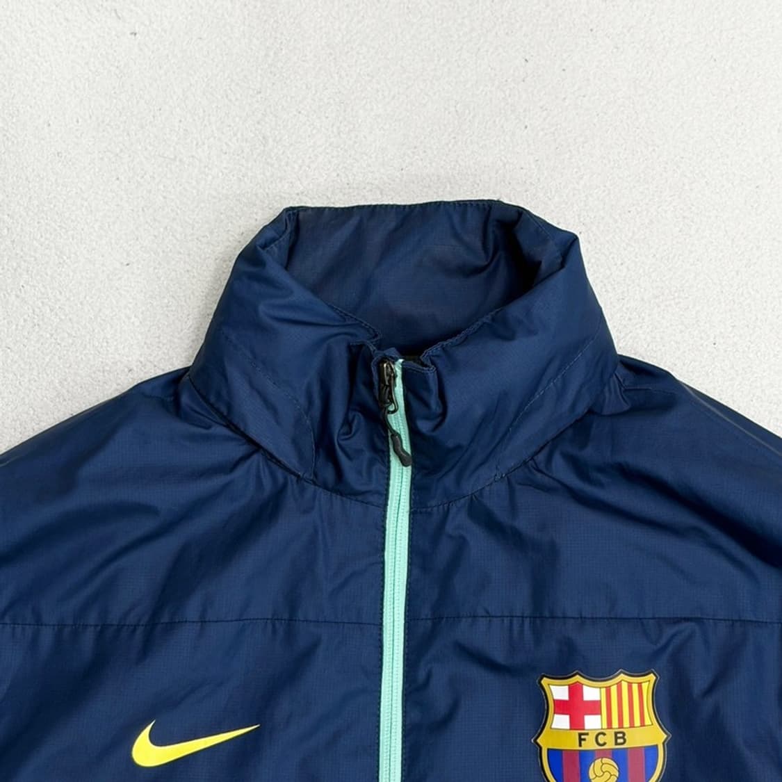 NIKE FC 바르셀로나 스톰핏 레인자켓 L 상품이미지4