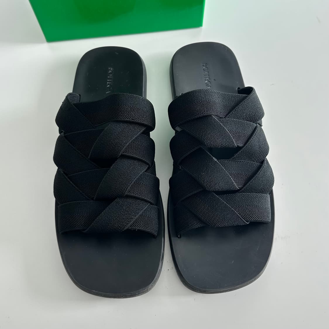 보테가베네타 슬리퍼 인트레치아토 박풀 (275-290) 상품이미지2