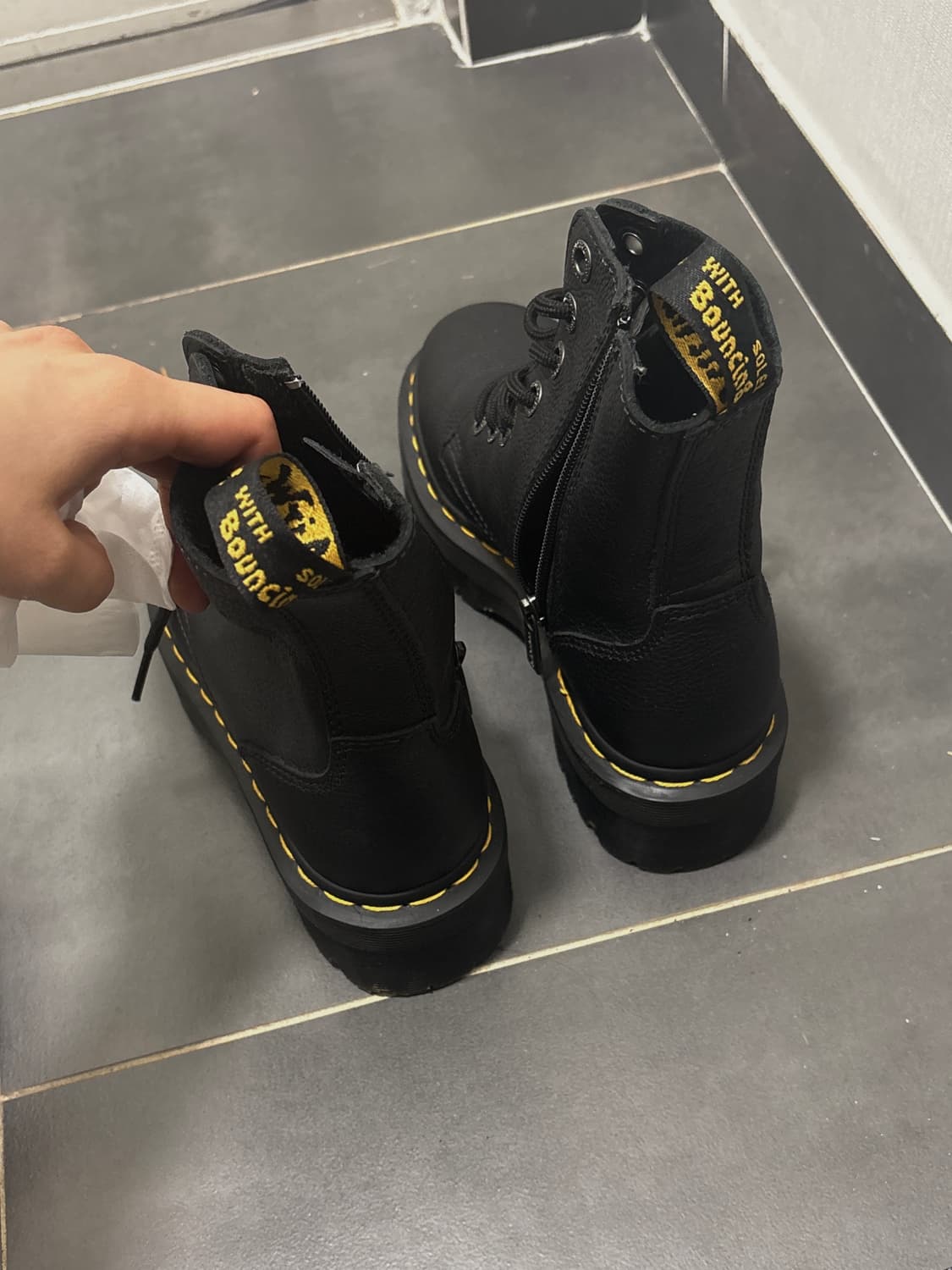 닥터마틴 제이든 III 블랙 상품이미지3