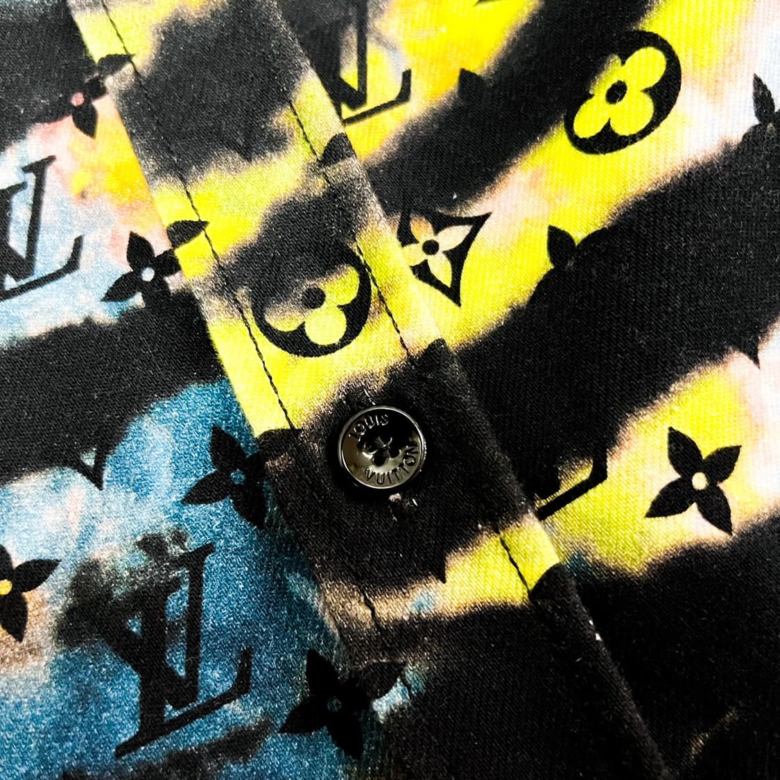 [M/매장판] 루이비통 모노그램 타이다이 데님 셔츠 자켓 상품이미지7